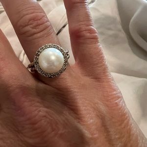 Authentic David Yurman pearl cable ring with diamonds, size 5